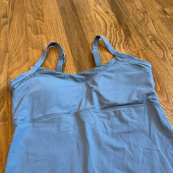 LORNA JANE DUSTY BLUE LADDER BACK BUILT IN BRA CAMISOLE WORKOUT TANK MESH CUTOUT - Picture 2 of 9